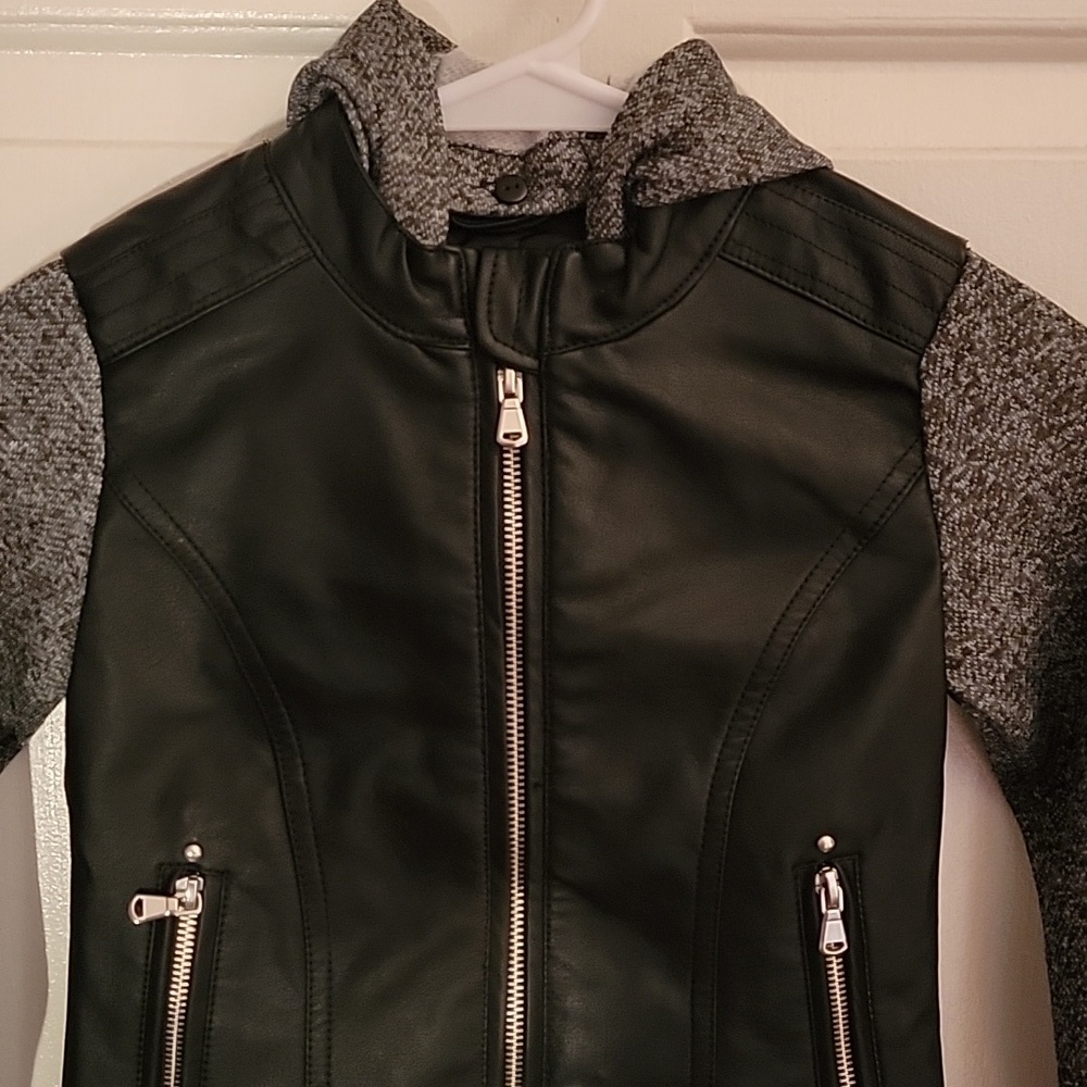 SO, little girls jacket with hood, black. Size 4/5, NWT. - Picture 3 of 9